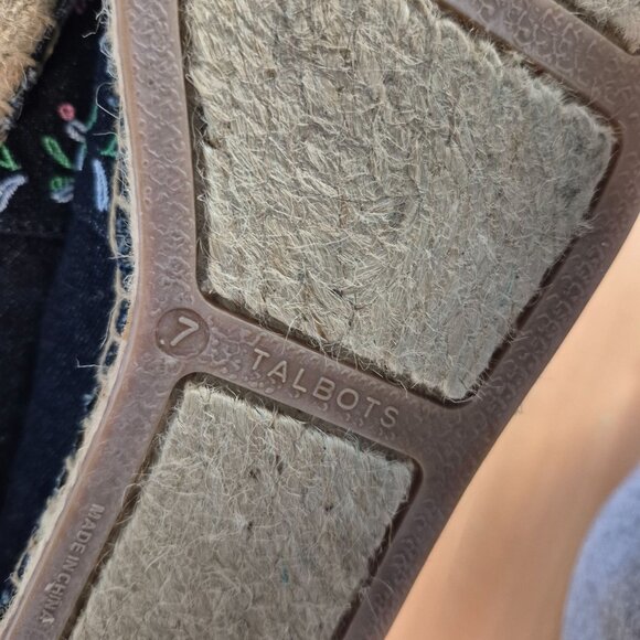 Talbots Women's Espadrille Embroidered Flats size 7M Navy Blue Paisley Shoes - Picture 6 of 8